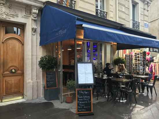 Chez Pippo Restaurant in Paris Near the Eiffel Tower