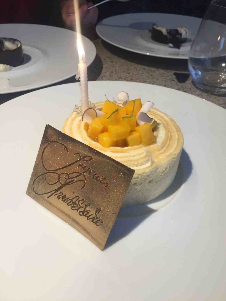 Le Jules Verne Restaurant in Paris Near Eiffel Tower