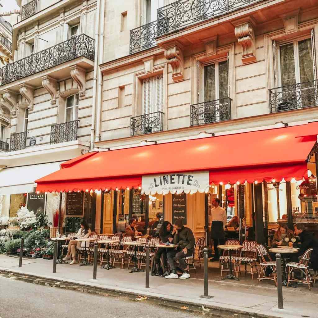 Linette Restaurant in Paris Near the Eiffel Tower