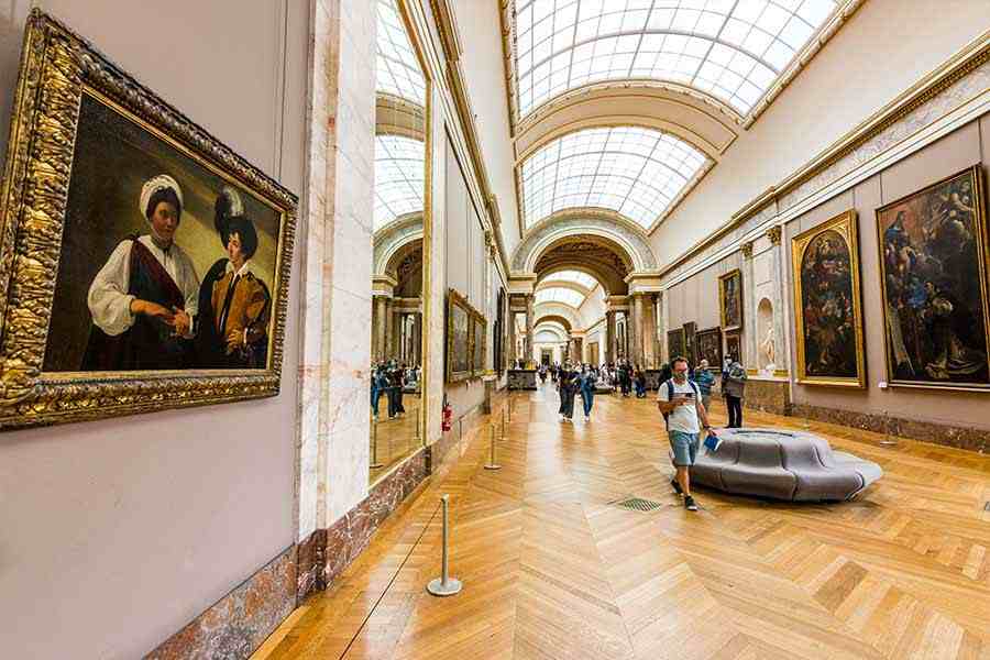 Grande Galerie At Louvre Museum