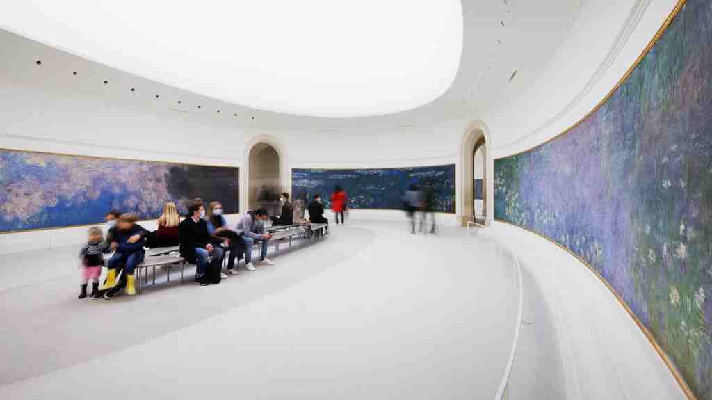 Musée de l’Orangerie Near the Louvre
